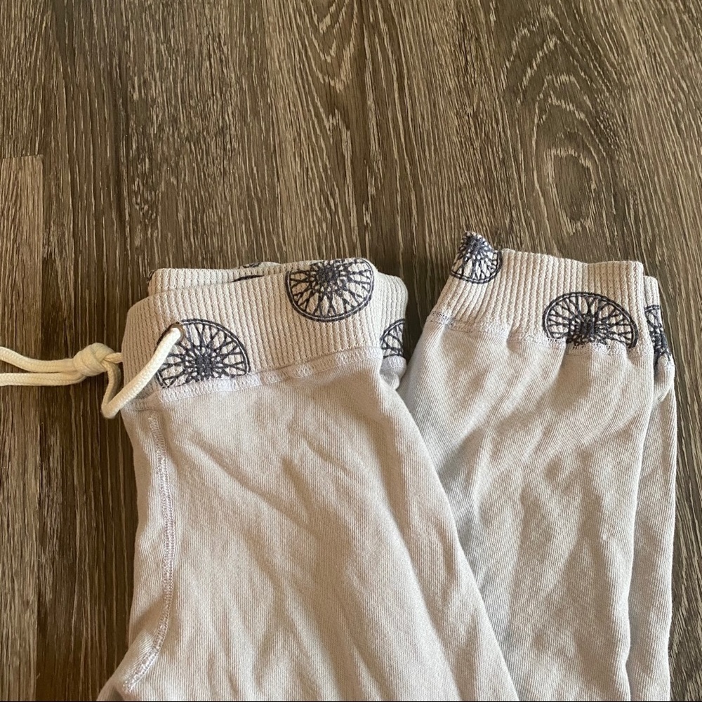 Soulcycle x Monrow Sweatpants/ Joggers - Picture 5 of 5